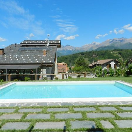 Villa La Corte With Amazing Pool And Garden Colico Eksteriør bilde