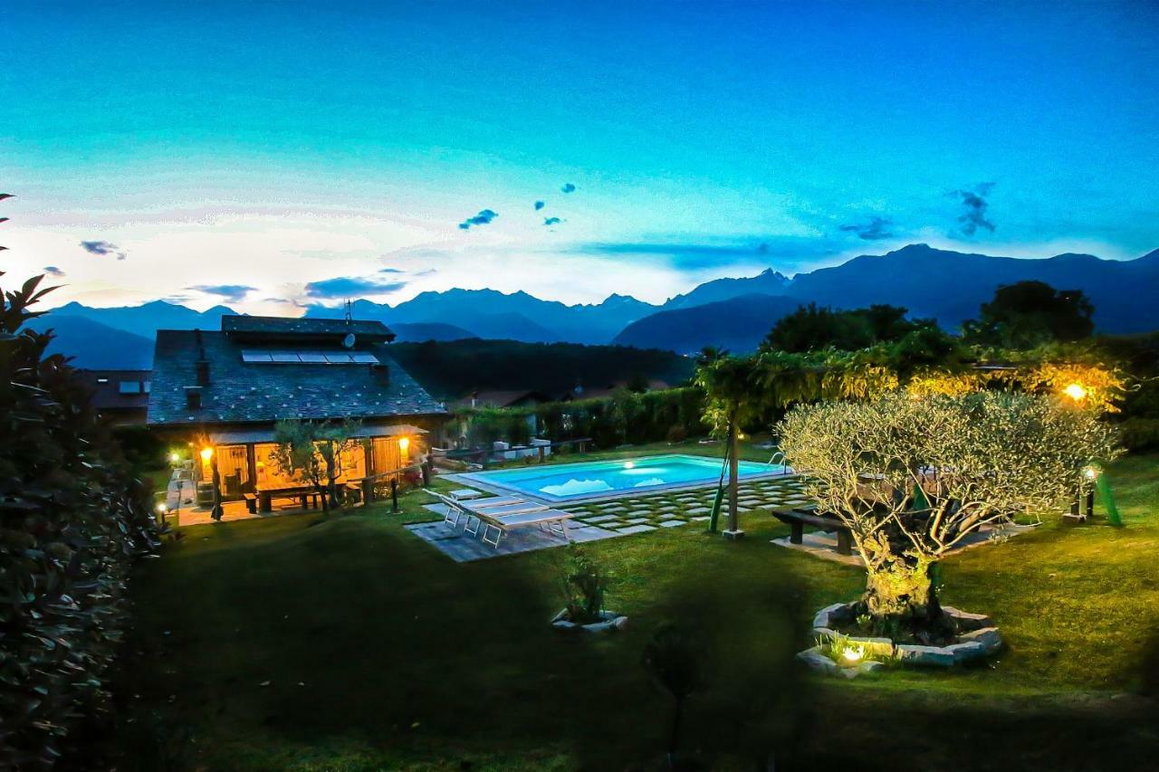 Villa La Corte With Amazing Pool And Garden Colico Eksteriør bilde