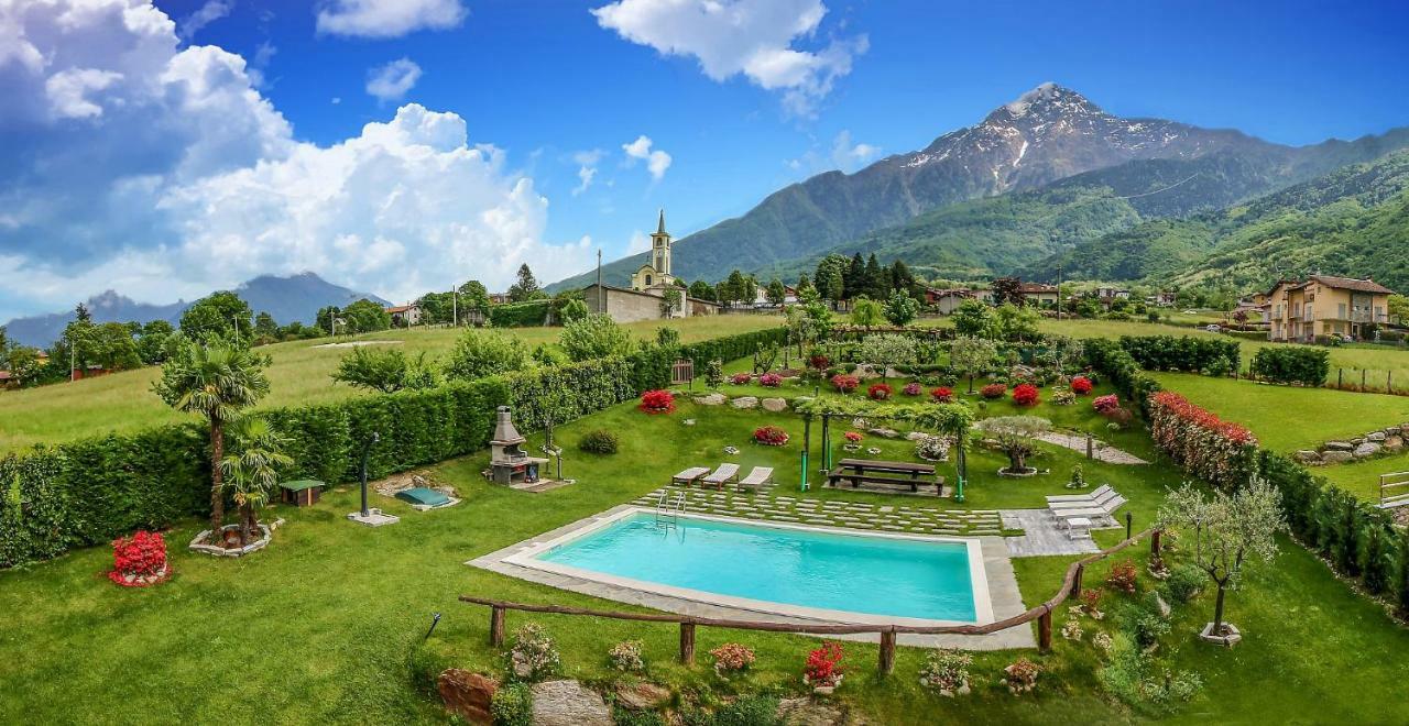 Villa La Corte With Amazing Pool And Garden Colico Eksteriør bilde